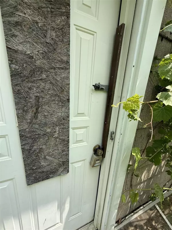 South Lyon, MI 48178-9324,11108 Silver Lake Road