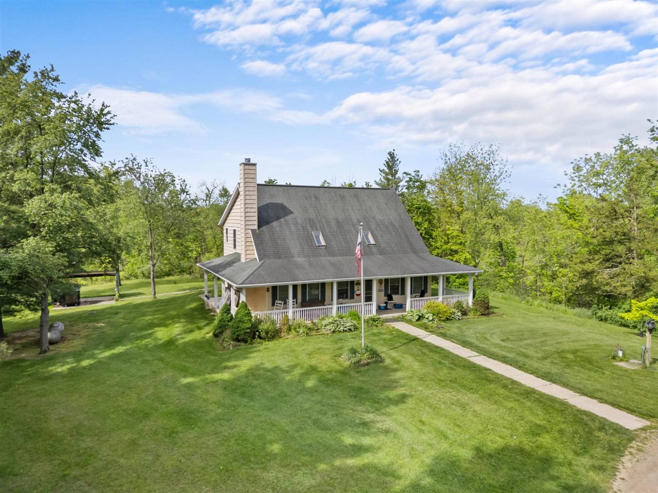 1687 Dimmers Road, Reading, MI 49274-9586