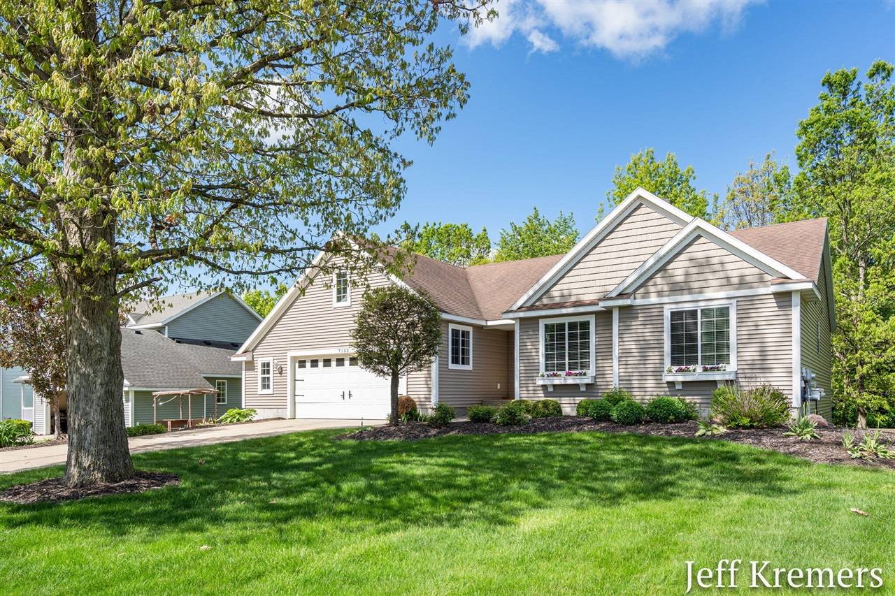 7153 Keystone Court, Jenison, MI 49428-7798