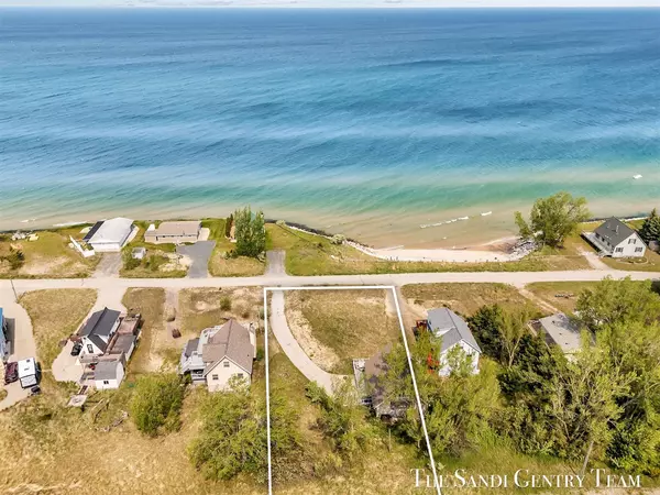 Mears, MI 49436-9341,2806 N Lakeshore Drive