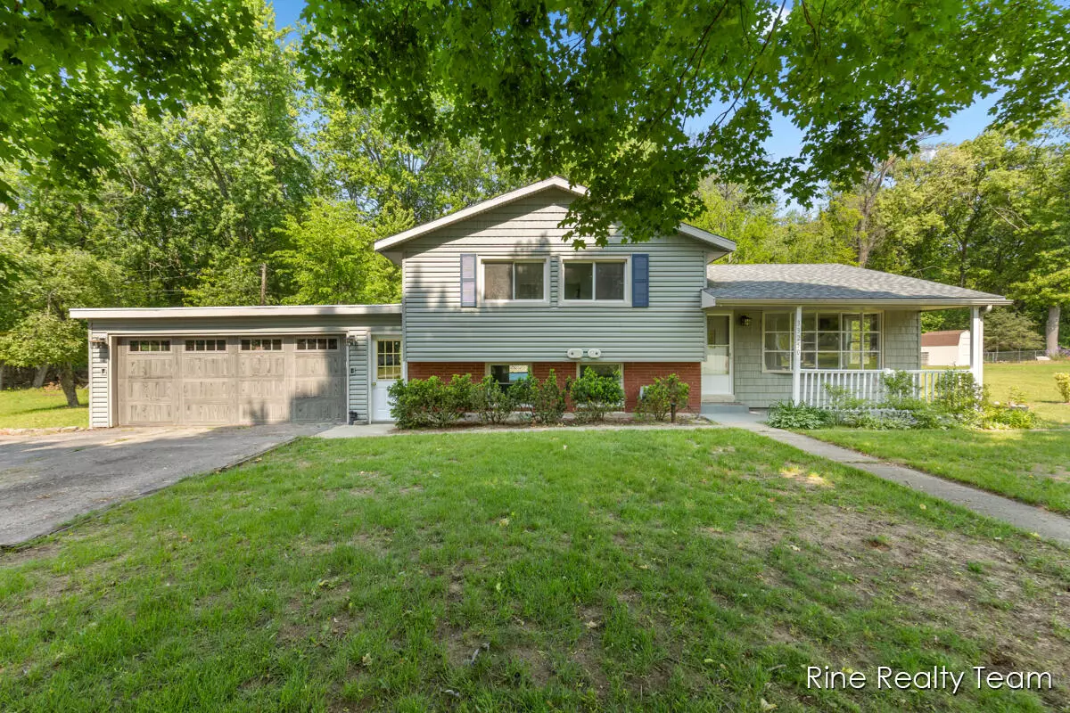 Paw Paw, MI 49079,33250 Bernice Avenue
