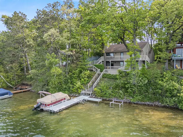 10481 Midshore Drive, Mecosta, MI 49332-9784