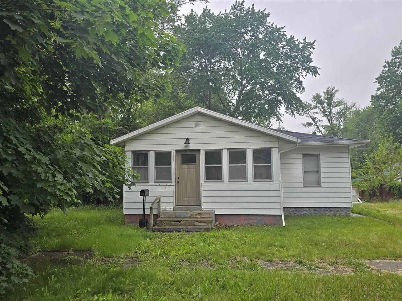Niles, MI 49120-1728,1222 N 9th Street