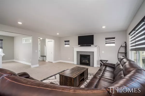Rockford, MI 49341,623 Elstar Drive