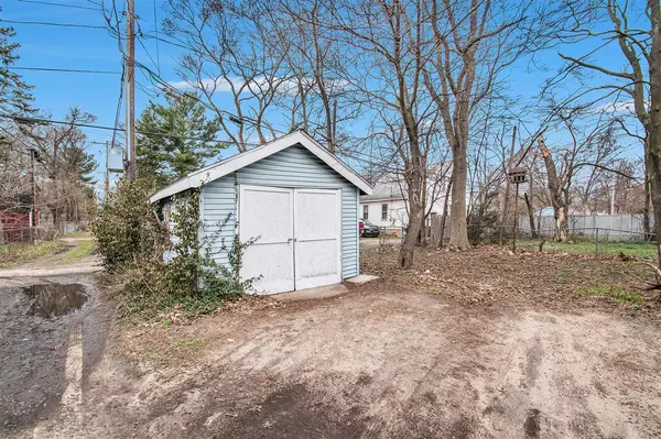 Muskegon, MI 49442-5252,1527 Madison Street