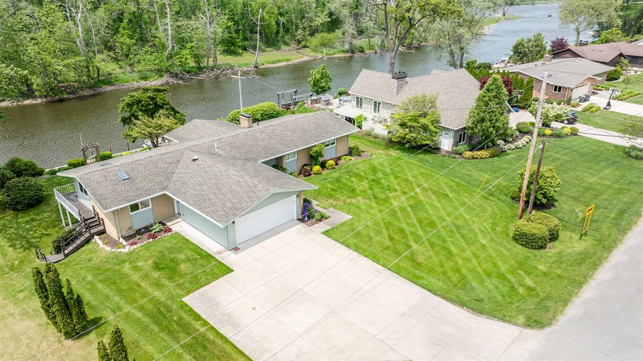 2310 Riverbend Drive, Benton Harbor, MI 49022-6921