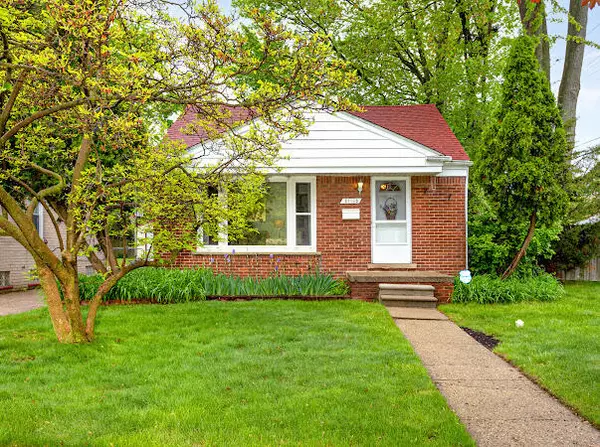 23165 Church Street, Oak Park, MI 48237-2487