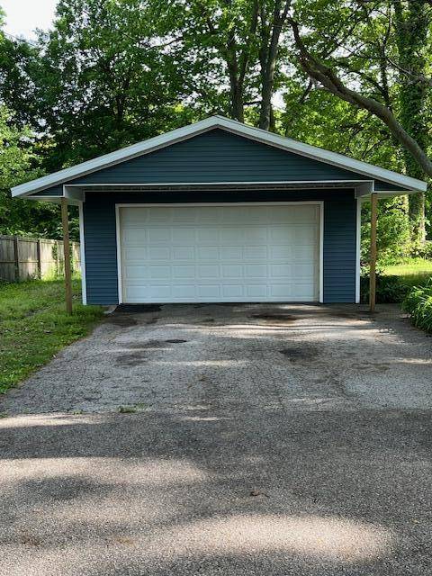Coloma, MI 49038-9619,6820 Cherry Street