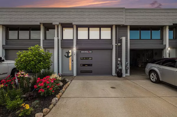 South Haven, MI 49090,144 Dunkley Avenue