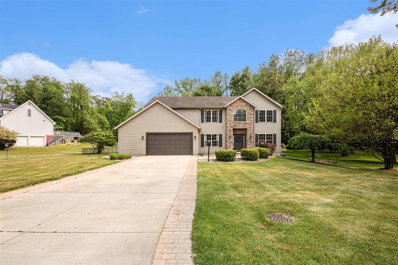 4844 Ontario Drive, Buchanan, MI 49107