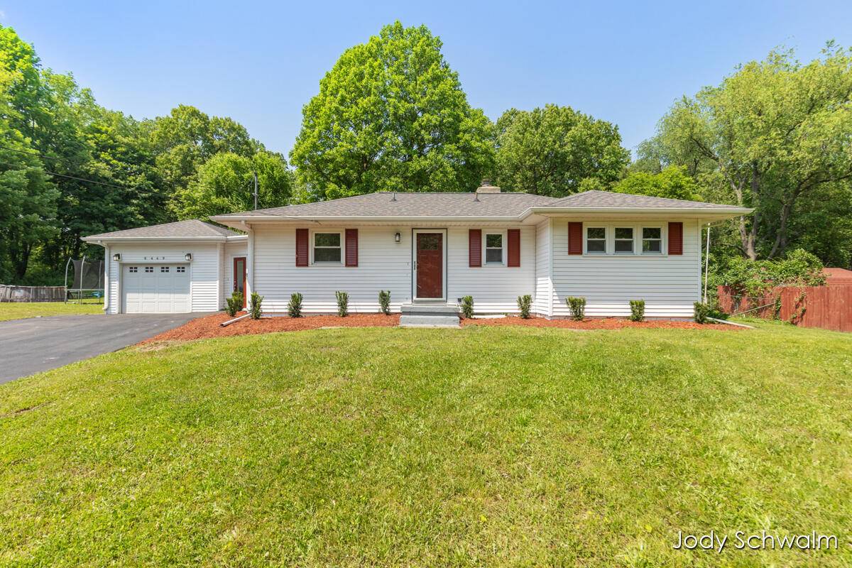 6449 Wendell Street, Grand Rapids, MI 49546-6815