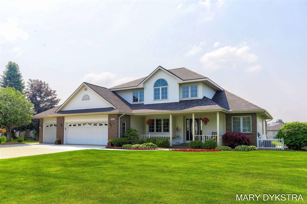 9266 Bluff Lake Street, Zeeland, MI 49464-9138