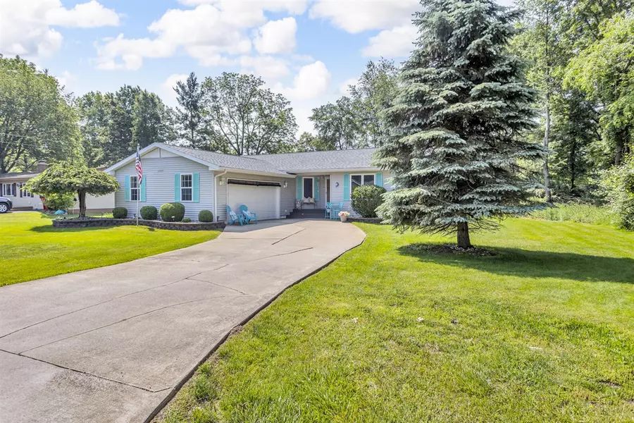 11522 S Bradley Drive, Jerome, MI 49249