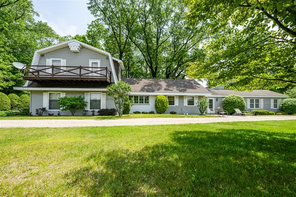 2900 Boyer Road, Coloma, MI 49038-9745