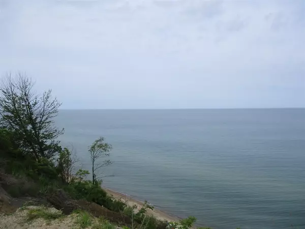 South Haven, MI 49090,7239 Pacific Avenue