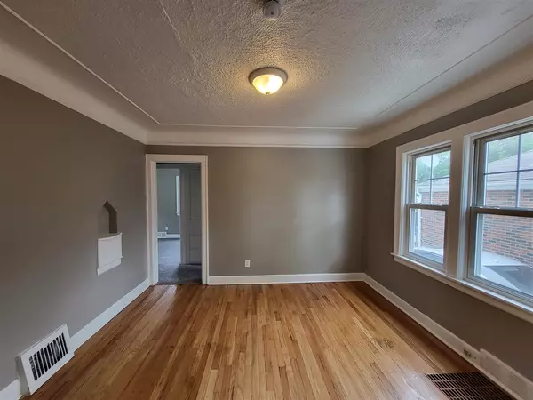 Lincoln Park, MI 48146-1604,1458 Cicotte Avenue