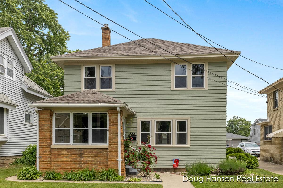 238 Richards Avenue, Grand Rapids, MI 49504