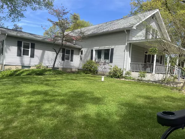 23275 15 Mile Road, Bellevue, MI 49021