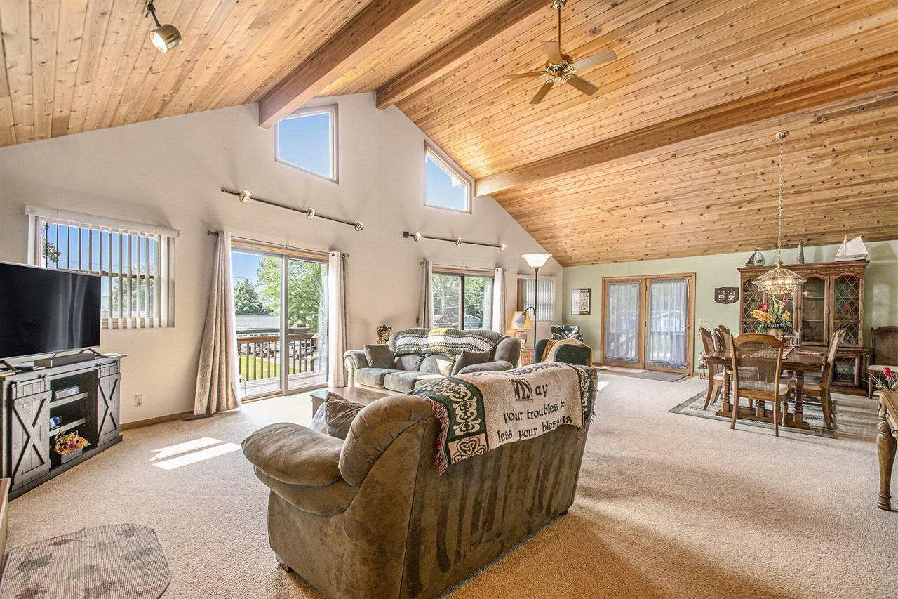 Dowagiac, MI 49047-9243,50041 David Drive