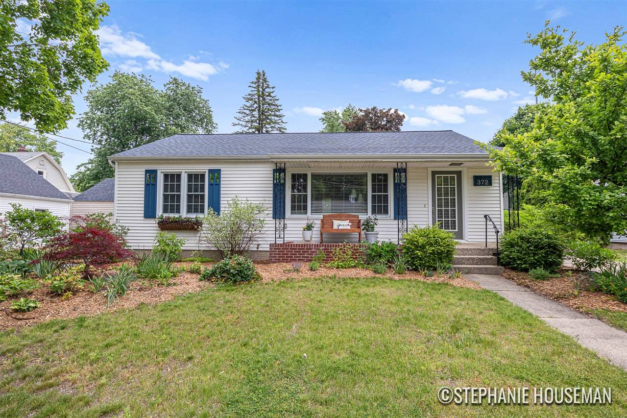 372 Adolph Avenue, Rockford, MI 49341-1046