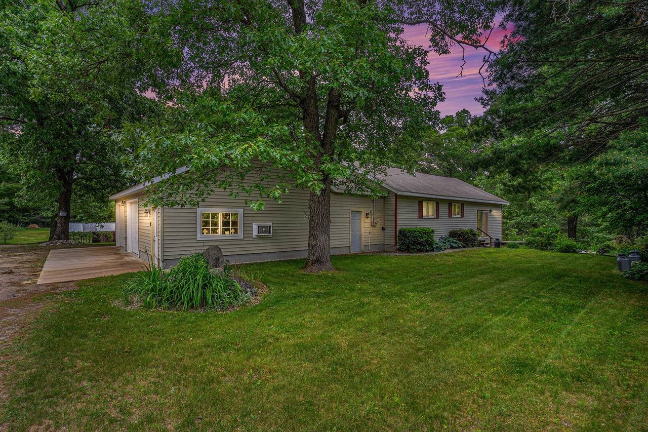 Twin Lake, MI 49457-8917,8850 Blue Lake Road