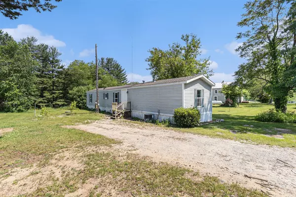 3216 E Stage Road, Ionia, MI 48846