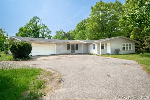 6354 Old Allegan Road, Saugatuck, MI 49453-9431