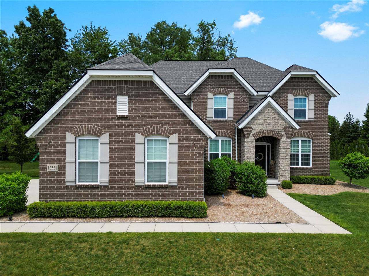 13531 Brampton Court, Utica, MI 48315-1140