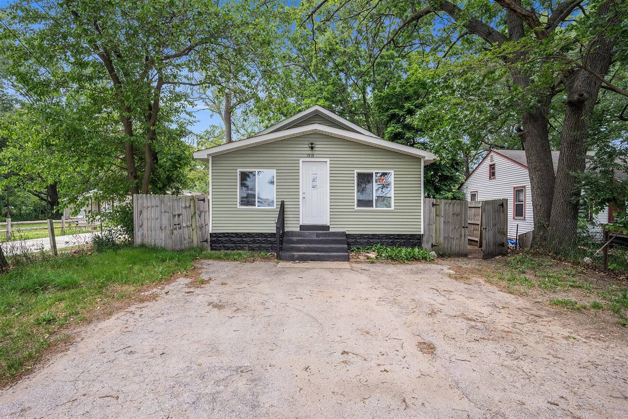 1919 Brunswick Street, Muskegon, MI 49442