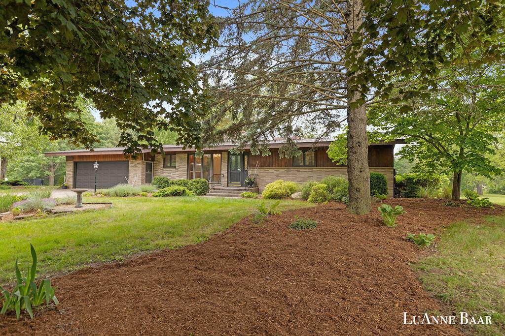 13467 Northland Drive, Cedar Springs, MI 49319