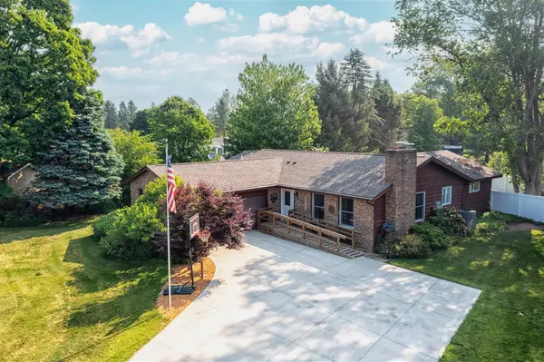 South Haven, MI 49090,9111 Riverbend Drive