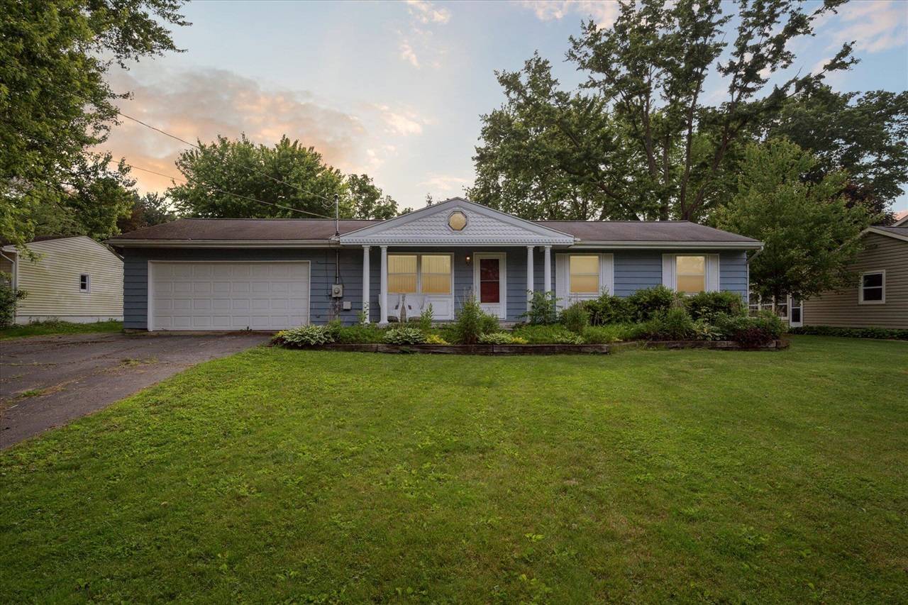212 Fulton Boulevard, Parma, MI 49269-9525