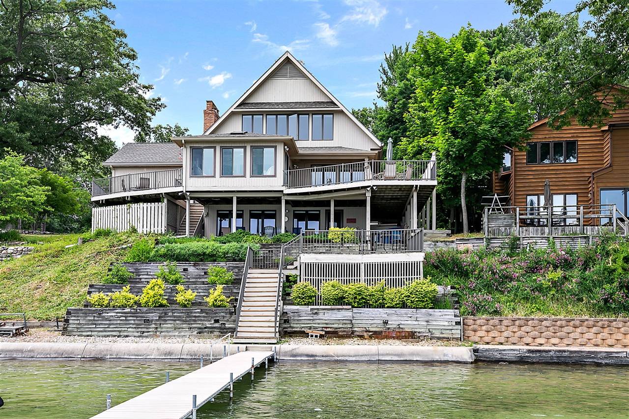 68121 Edgewater Beach Road, White Pigeon, MI 49099