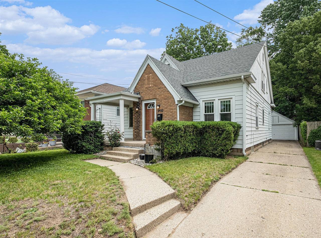 2432 Madison Avenue, Grand Rapids, MI 49507