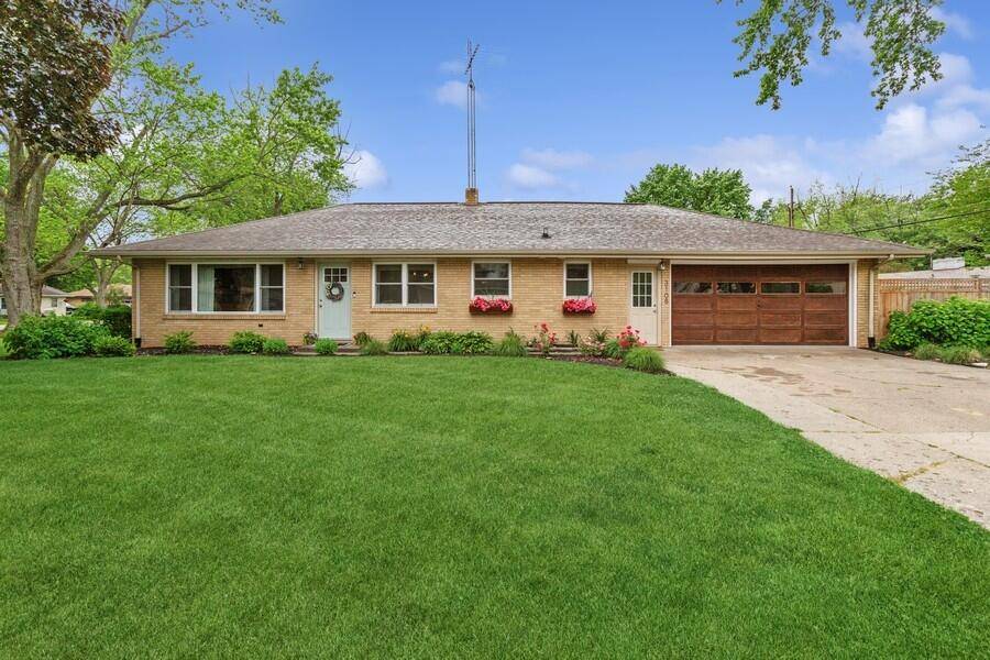3108 Kim Street, Saint Joseph, MI 49085
