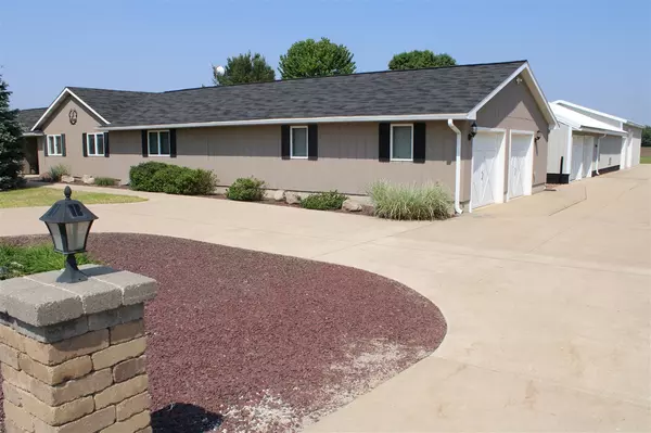 7680 S Warner Avenue, Fremont, MI 49412
