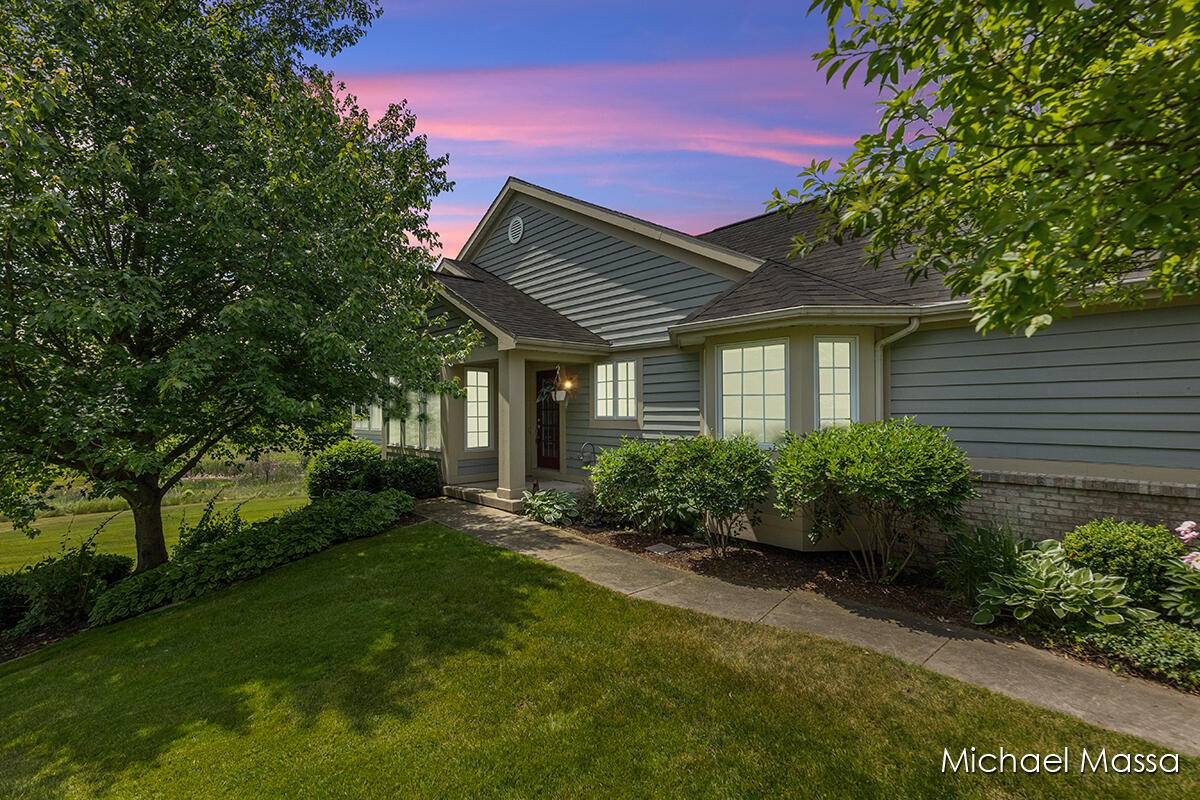 7644 Greenbrier Drive, Rockford, MI 49341-8521