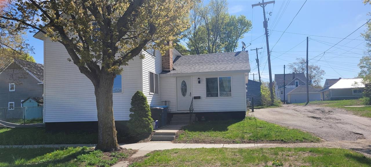 Ludington, MI 49431-2243,403 S Emily Street