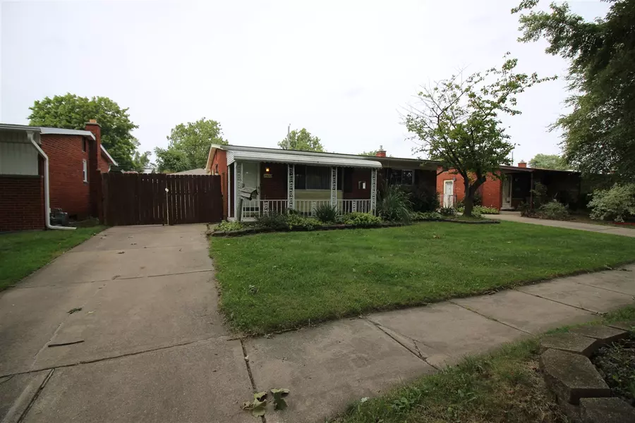 25652 Chernick Street, Taylor, MI 48180-2069