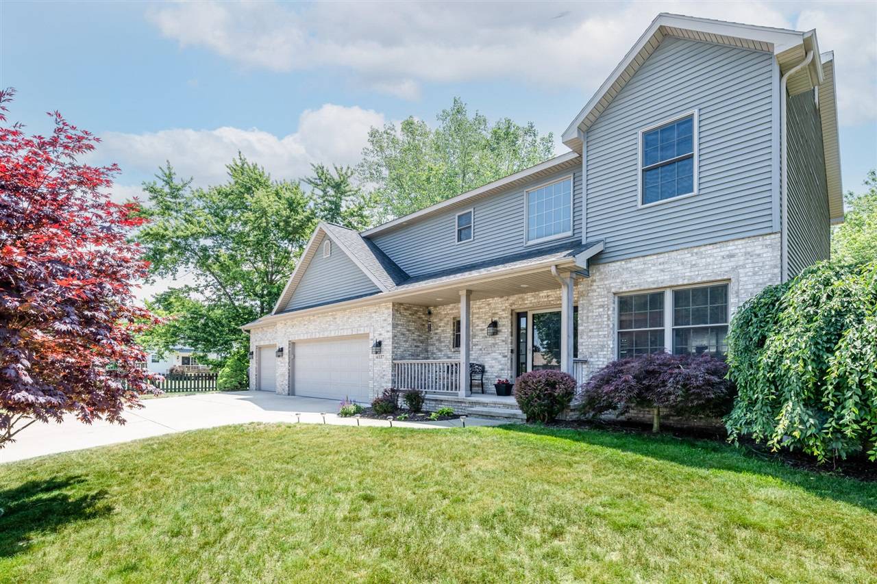 4137 Grandwood Circle, Saint Joseph, MI 49085-8718