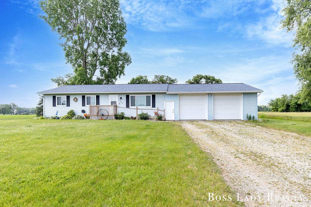 1355 W Bippley Road, Lake Odessa, MI 48849