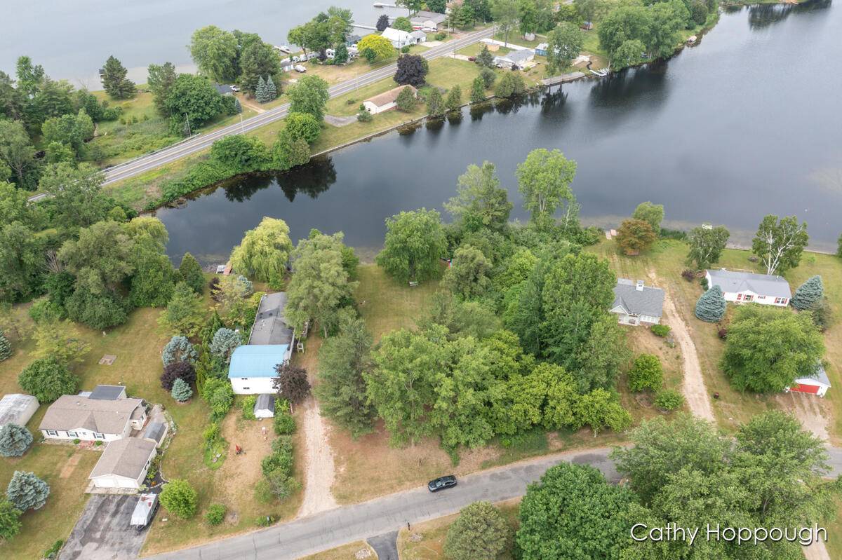 Stanton, MI 48888-9185,3737 E Shore Drive