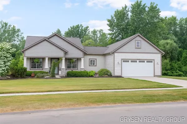 2504 Cedar West Drive, Jenison, MI 49428