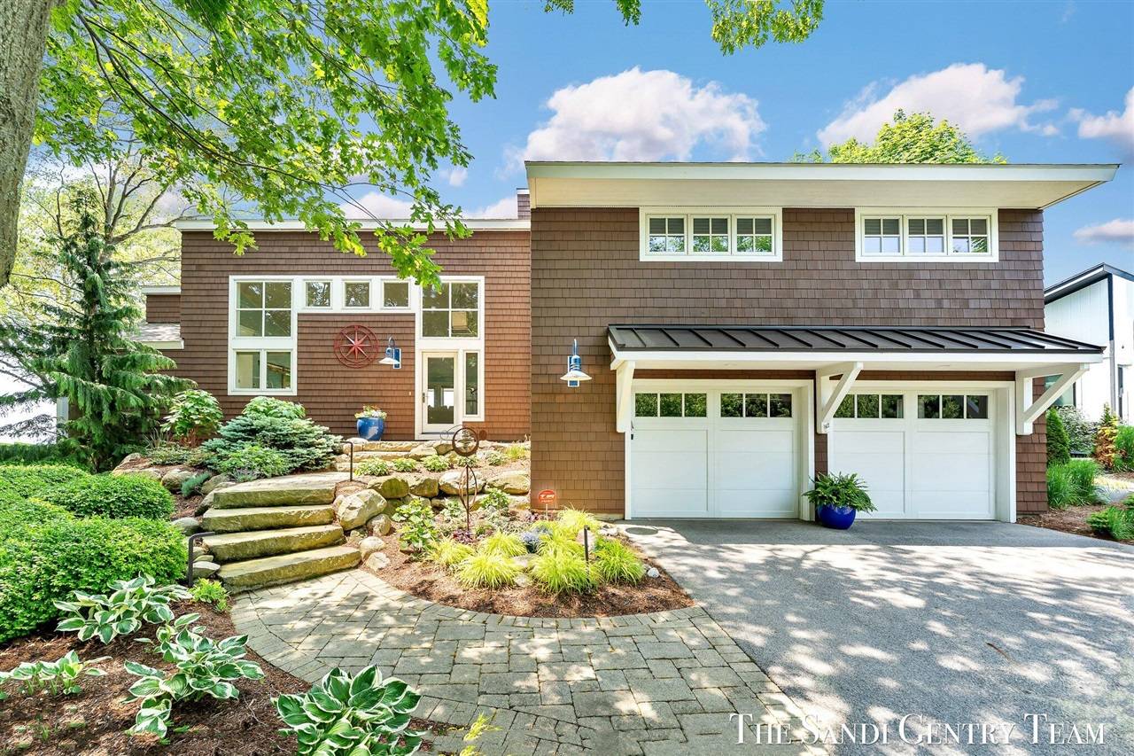 Holland, MI 49424-5645,4347 Lakes Edge Drive