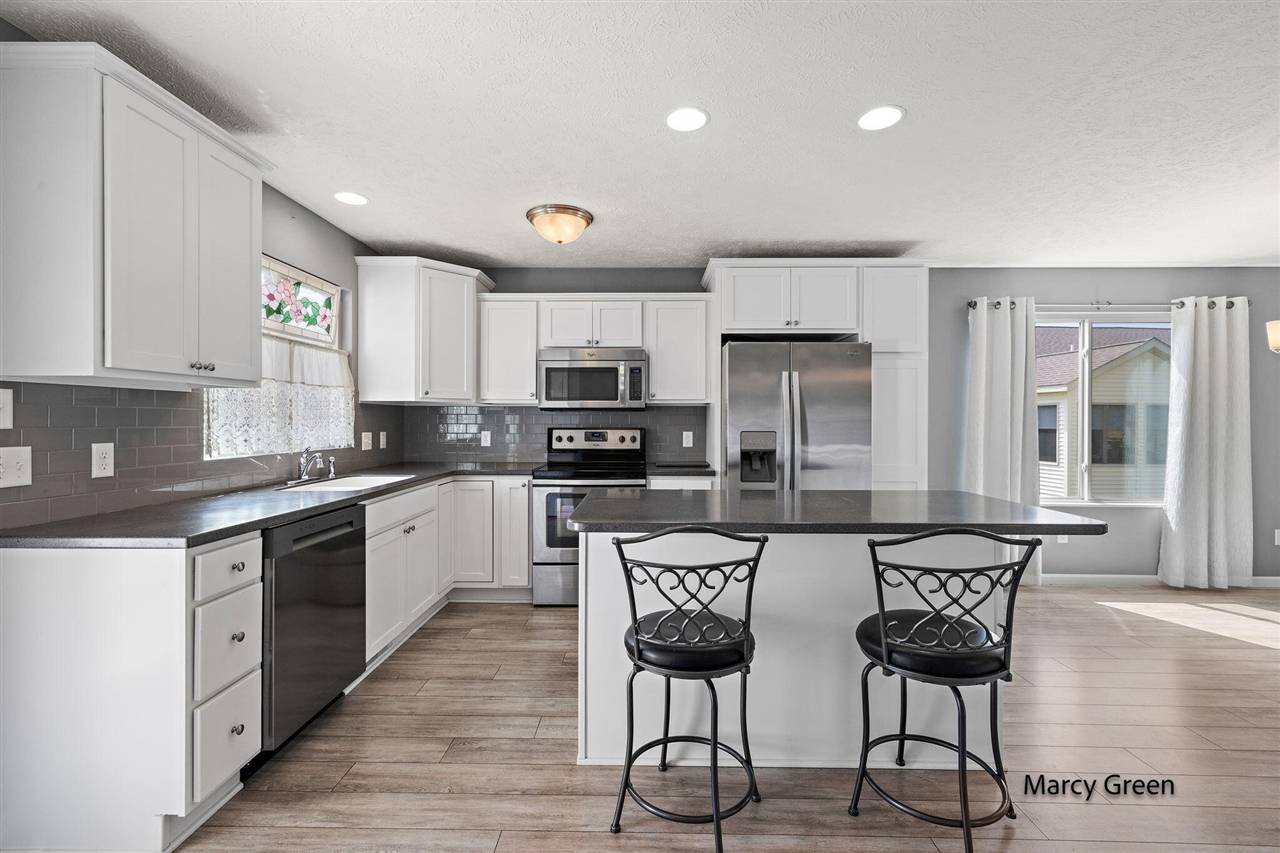 Norton Shores, MI 49441,5589 Sandalwood Court