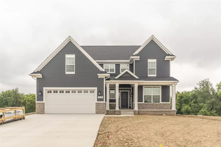 679 W Burton Court, Saline, MI 48176-9182