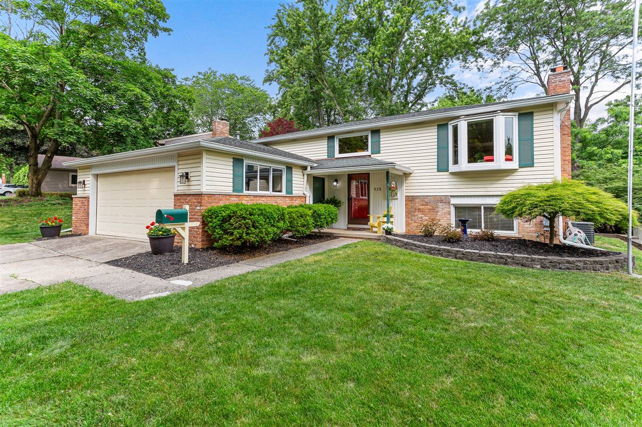 525 Langfield Street, Northville, MI 48167-1147