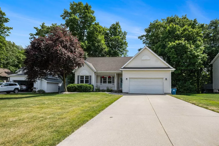 6628 Jousma Court, Caledonia, MI 49316-8021