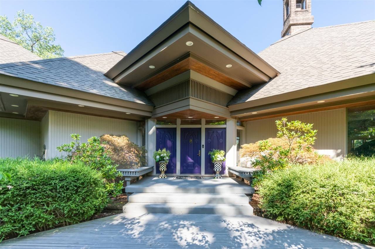 401 Glazier Road, Chelsea, MI 48118-9778