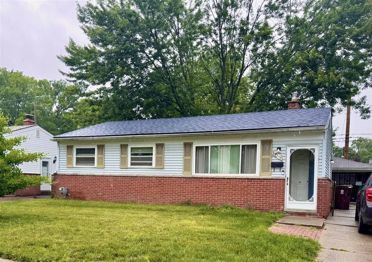 34516 John Street, Wayne, MI 48184-2326